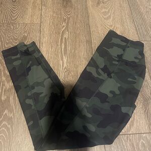 Old Navy Active High-Rise Camouflage Leggings